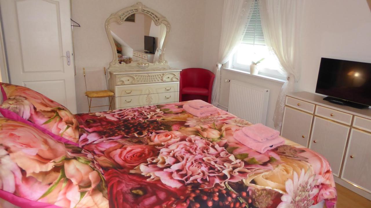 Blumen Apartment Hamborg Eksteriør billede
